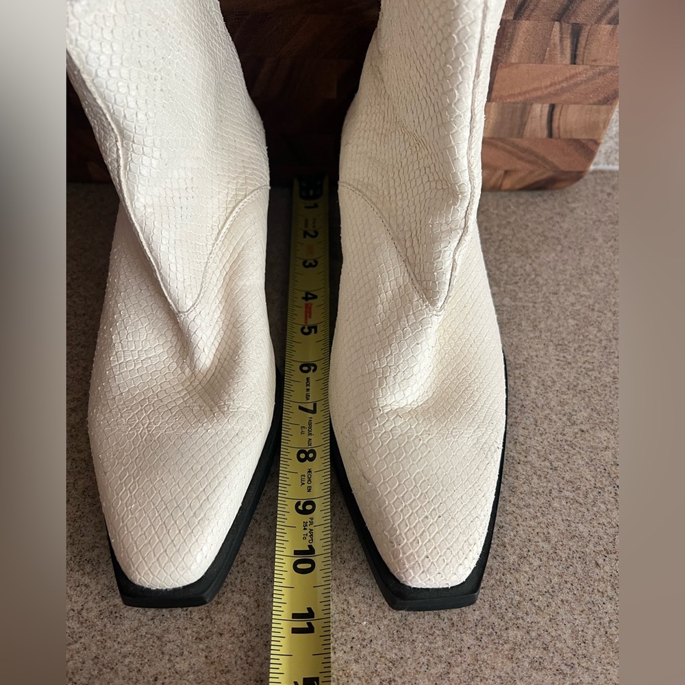 Like New - AllSaints Lenora white snake skin leather Boots sz EU 39 like new - Picture 2 of 9